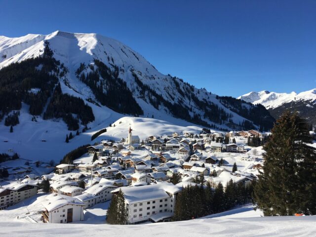 Berwang im Winter Ansicht Berwang